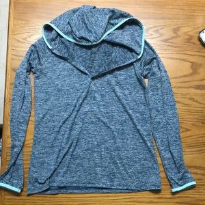 ✨ 3/$15 - Women's UA Long Sleeve Hooded Henley